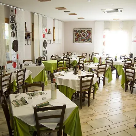 Spiedo Imperiale - E Ristorante ホテル